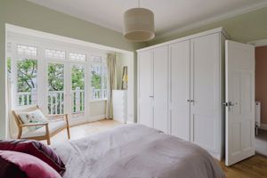 Bed 1- click for photo gallery